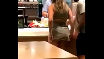 This man could not stand how hot he was and tried to fuck his girlfriend while they waited for their hamburgers